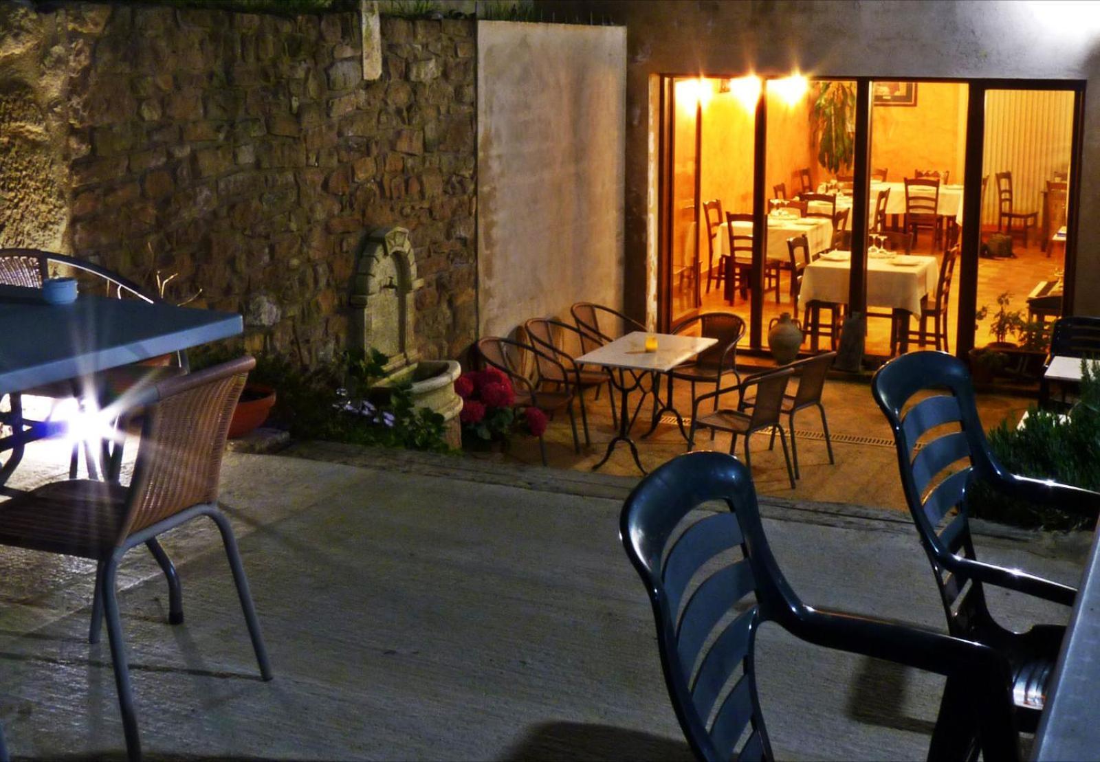 Hostal La Fuente Buera Exterior photo